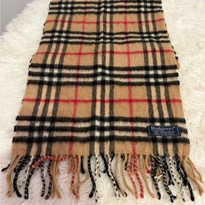 Burberrys nova check cashmere scarf